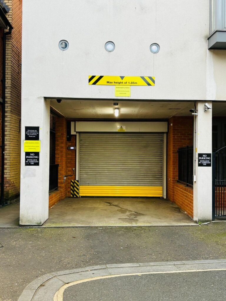 car park shuuetr